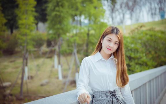 鸽子汤对女人有什么好(鸽子汤的功效与作用)