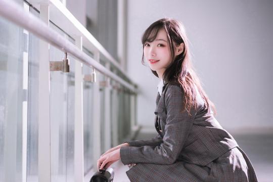 为什么三文鱼可以生吃(三文鱼为什么可以生吃)