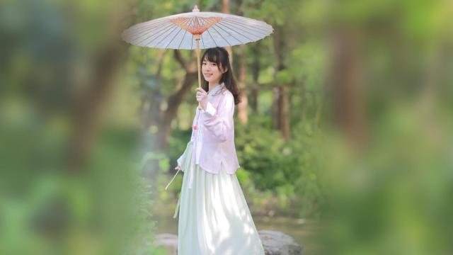 丹参配什么泡水喝最好(黄芪和丹参泡茶对人有什么好？)