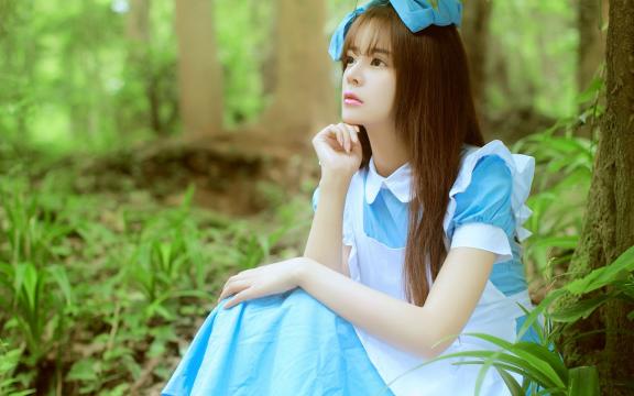 君子兰叶尖发黄干枯怎么处理(君子兰叶尖发黄干枯怎么处理)
