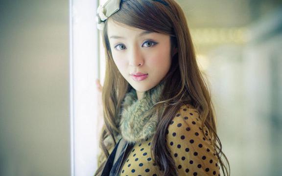 教你如何烹制口感鲜嫩的清蒸鲤鱼–新鲜材料，健康美味