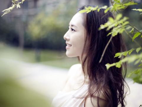 如何选择最适合丰胸的木瓜和牛奶？