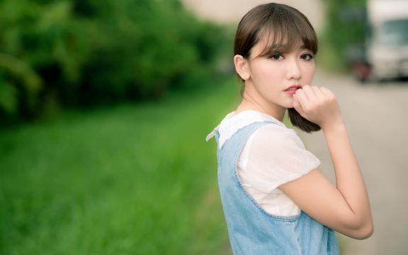干红葡萄酒怎样辨别好坏(如何辨别干红葡萄酒的好坏？)