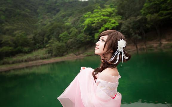 韩式拌饭里面都有什么菜(奥佳地下煎肉拌饭都有什么配菜？)