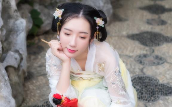 花甲泡了一晚上全张开了(昨天早晨买的花甲,放到水里泡了一天,结果今天早晨发现花甲的肉)