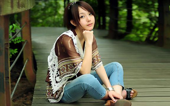 红掌叶子发黄干枯怎么补救(红掌叶子发黄焦边干枯是怎么回事红掌的的叶子？)